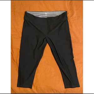 Nola Cropped Leggings